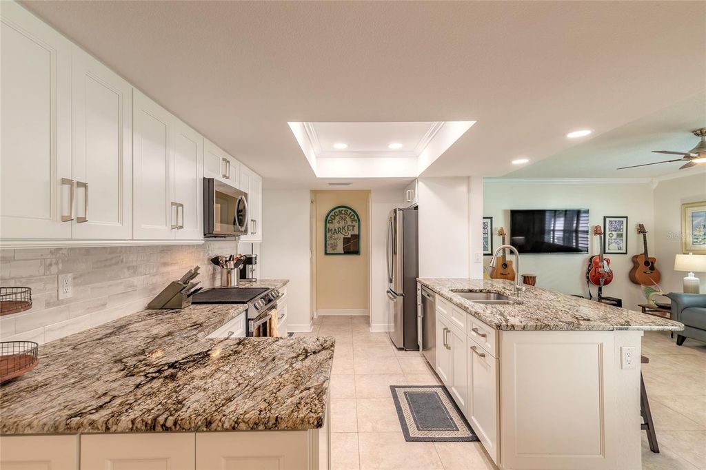 Image 18 of property listing at 977 SAND CREST DRIVE, Port Orange, FL 32127