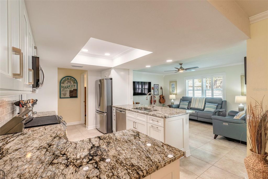 Image 19 of property listing at 977 SAND CREST DRIVE, Port Orange, FL 32127