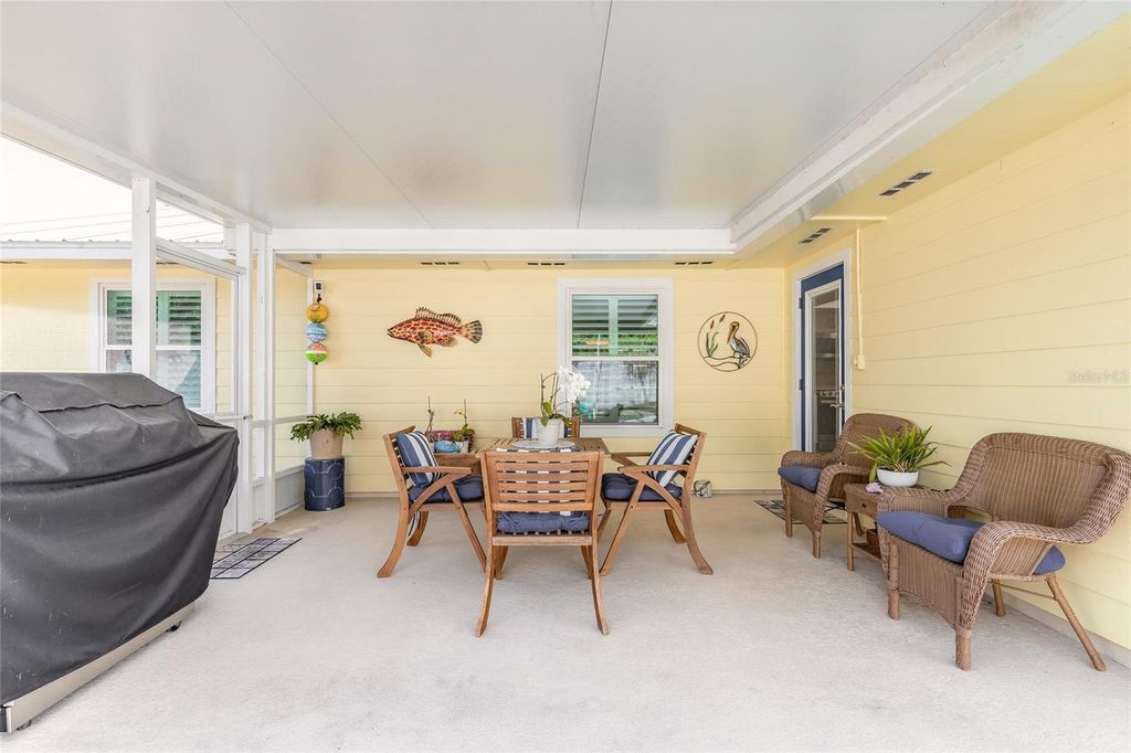 Image 32 of property listing at 977 SAND CREST DRIVE, Port Orange, FL 32127