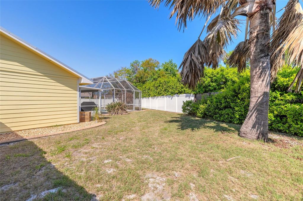 Image 44 of property listing at 977 SAND CREST DRIVE, Port Orange, FL 32127