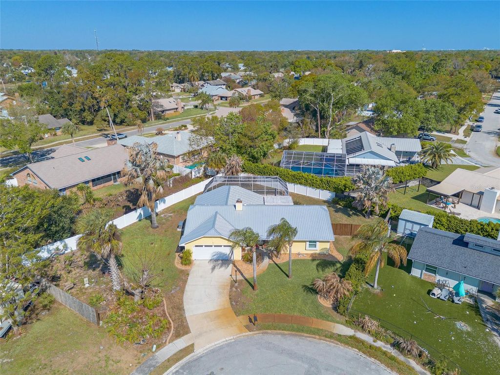 Image 45 of property listing at 977 SAND CREST DRIVE, Port Orange, FL 32127