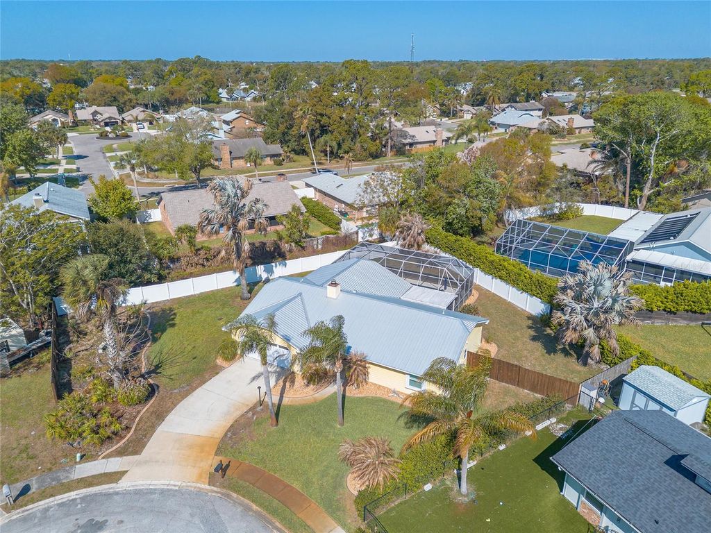 Image 46 of property listing at 977 SAND CREST DRIVE, Port Orange, FL 32127