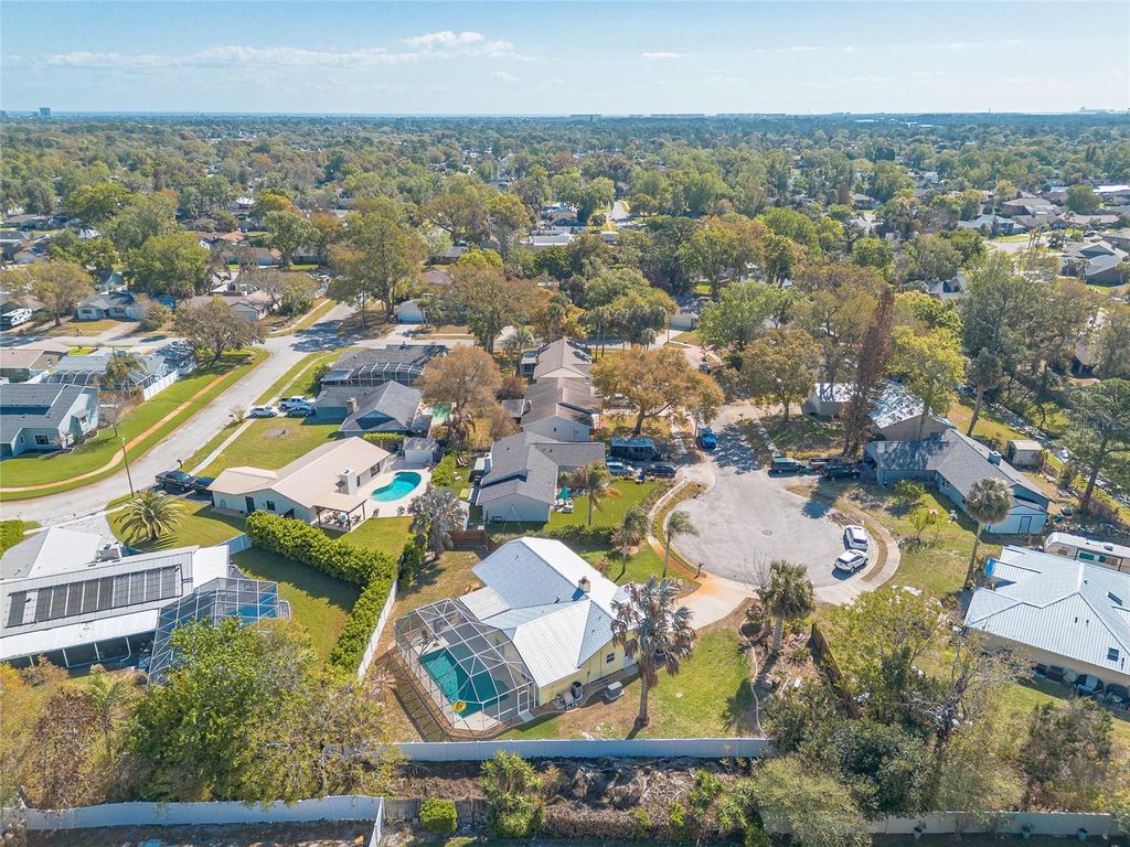 Image 51 of property listing at 977 SAND CREST DRIVE, Port Orange, FL 32127