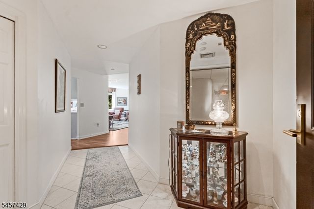 616 S Orange Ave, 4D D, Maplewood Twp., NJ 07040