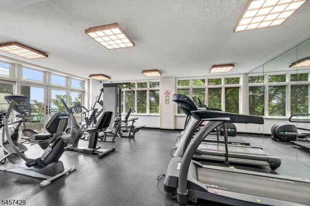 616 S Orange Ave, 4D D, Maplewood Twp., NJ 07040