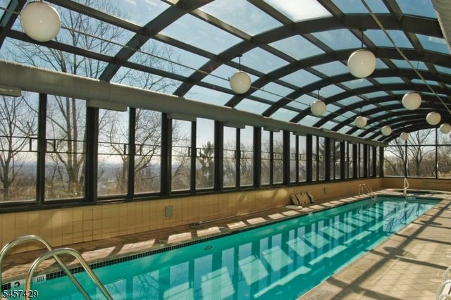 616 S Orange Ave, 4D D, Maplewood Twp., NJ 07040