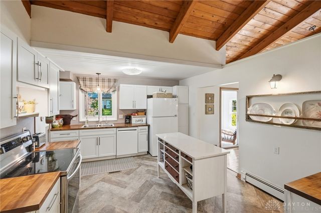 1918 Devon Drive, Moorefield Twp, OH 45503