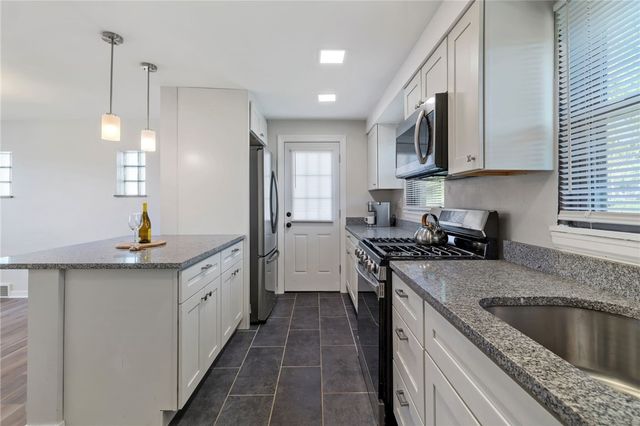 973 Agnew Rd, Baldwin Boro, PA 15227