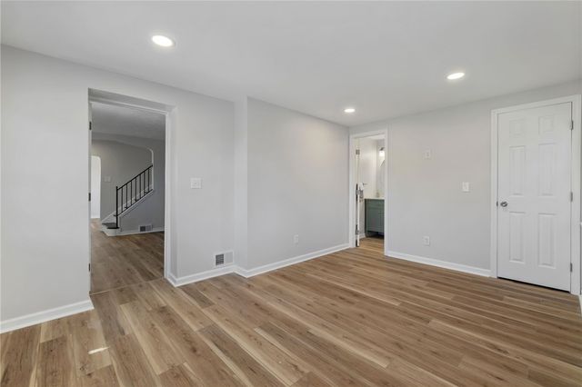 973 Agnew Rd, Baldwin Boro, PA 15227