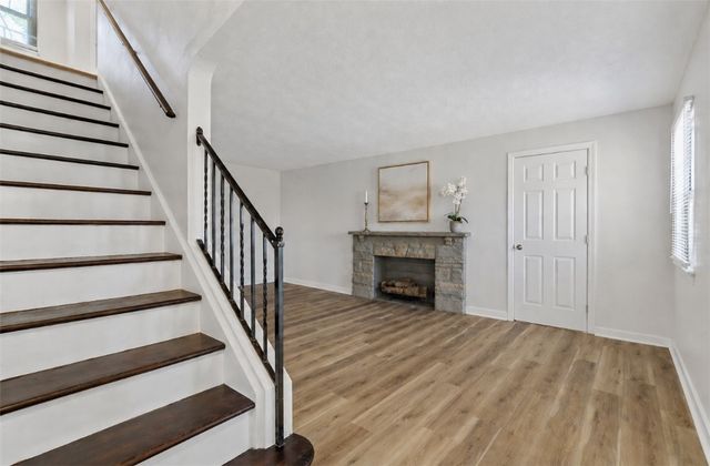 973 Agnew Rd, Baldwin Boro, PA 15227