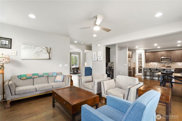 13131 182nd Avenue E, Bonney Lake, WA 98391