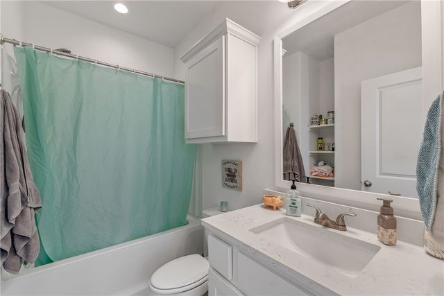 2805 Papa Bear Drive, College Station, TX 77845