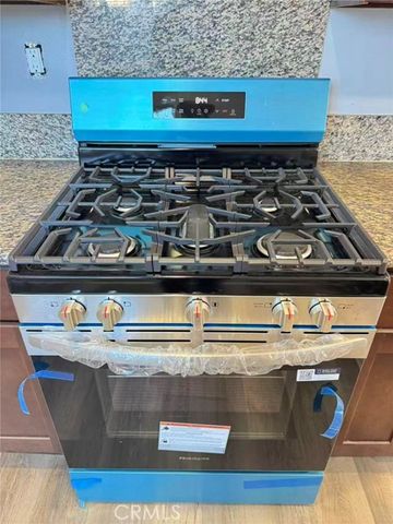 1433 S Gibbs, Pomona, CA 91766