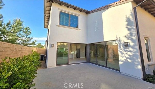 145 Winnett, Irvine, CA 92602