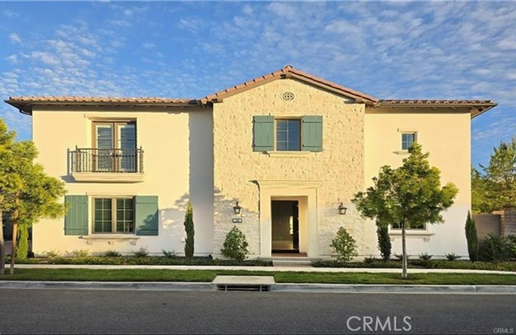 145 Winnett, Irvine, CA 92602