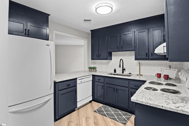 114 Brookview Circle, Greenville, SC 29605