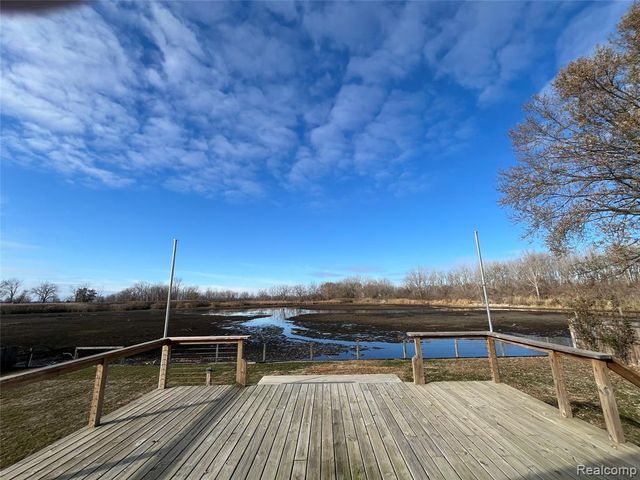 35754 Erie Drive, Brownstown, MI 48173