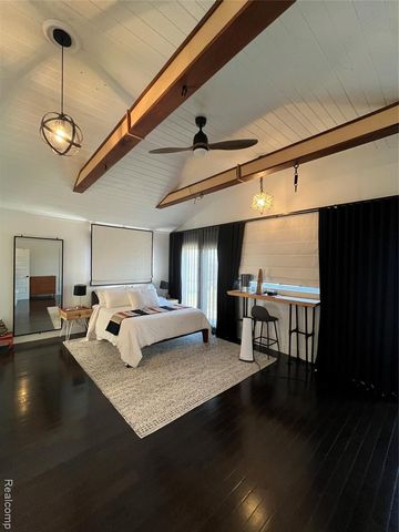 35754 Erie Drive, Brownstown, MI 48173