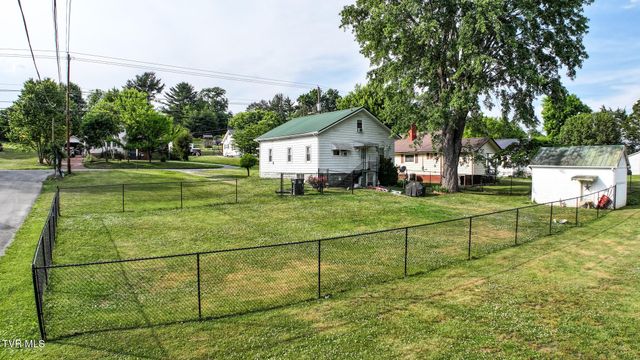 515 South Mckee Street, Greeneville, TN 37743