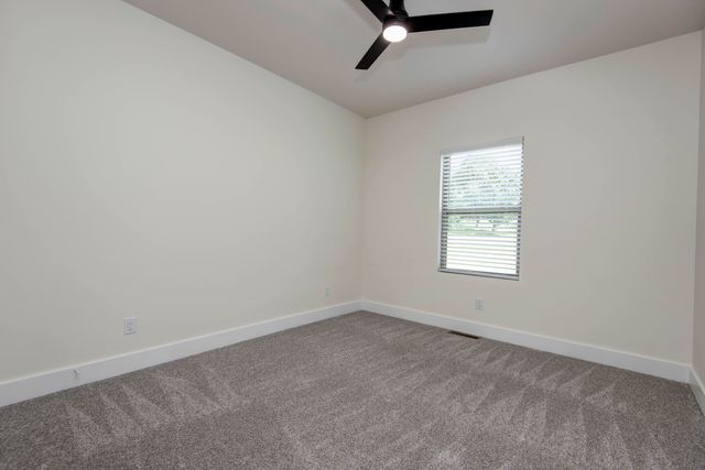 1539 W Gaslight Drive, Springfield, MO 65810