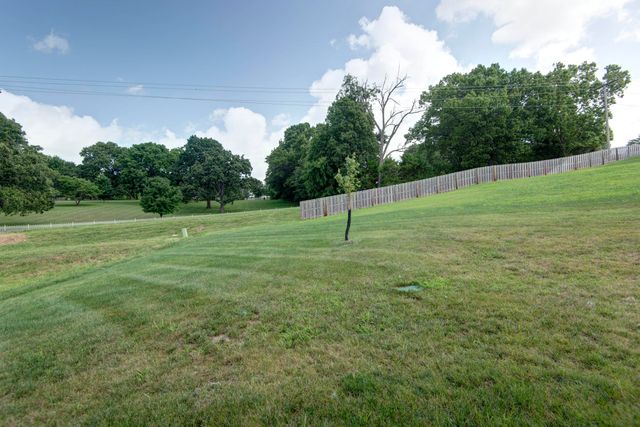 1539 W Gaslight Drive, Springfield, MO 65810