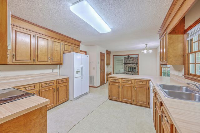 109 Squire Court, Summerville, SC 29485