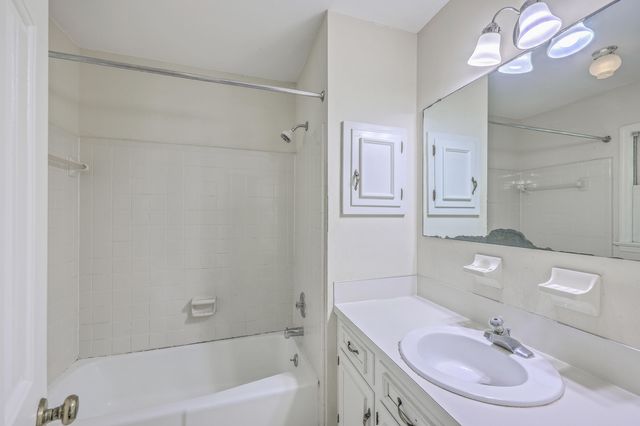 109 Squire Court, Summerville, SC 29485