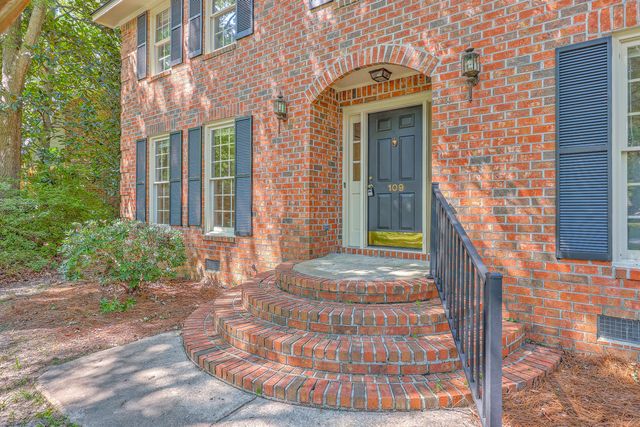 109 Squire Court, Summerville, SC 29485