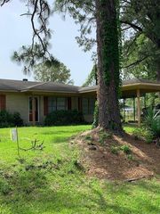 317 SHEPHERD Drive, Pineville, LA 71360