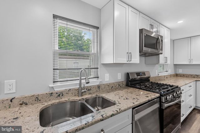357 MIDLAND AVE, Reading, PA 19606