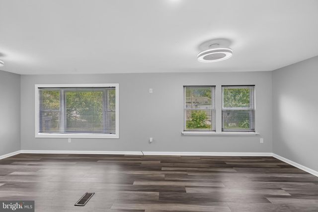357 MIDLAND AVE, Reading, PA 19606