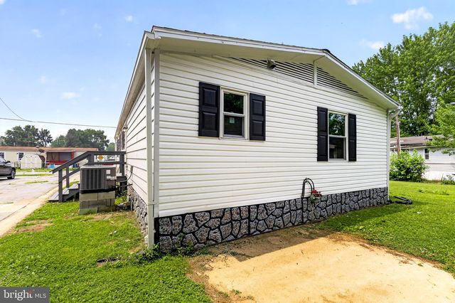 357 MIDLAND AVE, Reading, PA 19606