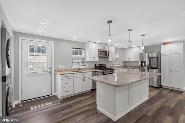 357 MIDLAND AVE, Reading, PA 19606