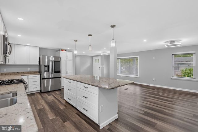 357 MIDLAND AVE, Reading, PA 19606