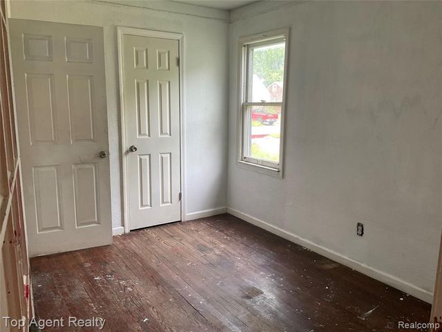 15220 Tacoma Street, Detroit, MI 48205