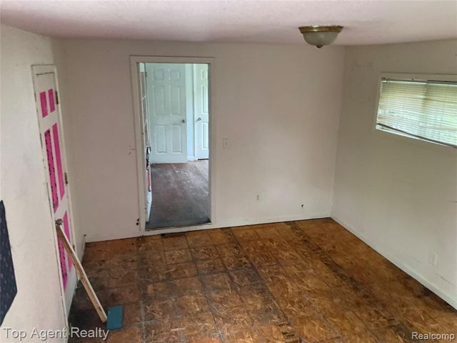15220 Tacoma Street, Detroit, MI 48205