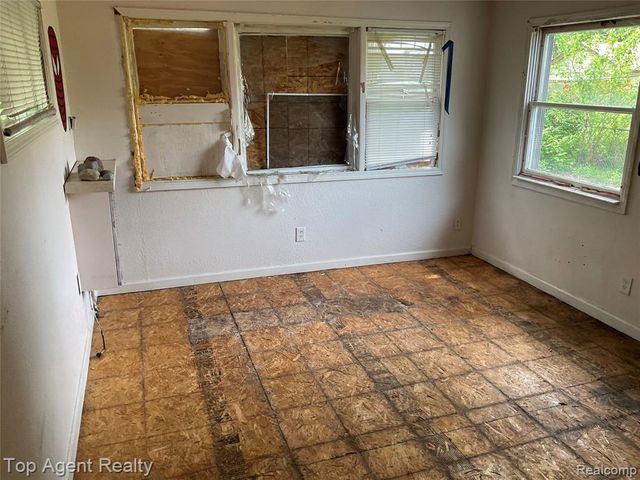 15220 Tacoma Street, Detroit, MI 48205