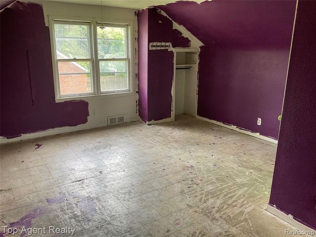 15220 Tacoma Street, Detroit, MI 48205