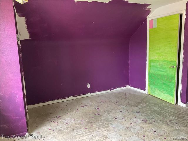 15220 Tacoma Street, Detroit, MI 48205
