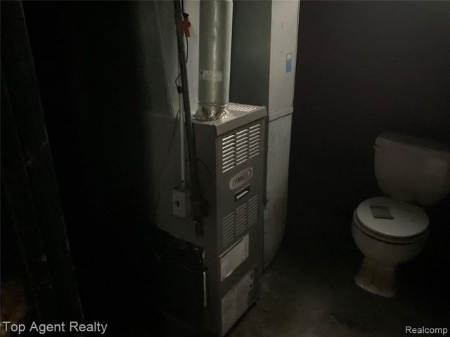 15220 Tacoma Street, Detroit, MI 48205