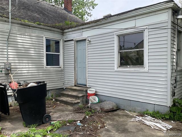 15220 Tacoma Street, Detroit, MI 48205