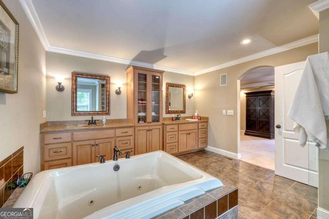 276 Lancelot Loop, Clayton, GA 30525