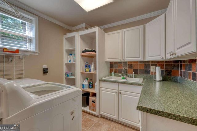 276 Lancelot Loop, Clayton, GA 30525