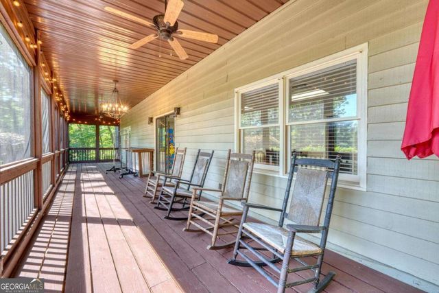 276 Lancelot Loop, Clayton, GA 30525
