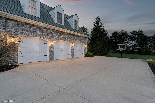4165 Fox Meadow Drive, Medina, OH 44256