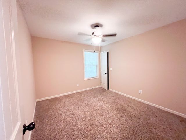 1184 Morstead Dr, Clarksville, TN 37042