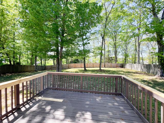 1184 Morstead Dr, Clarksville, TN 37042