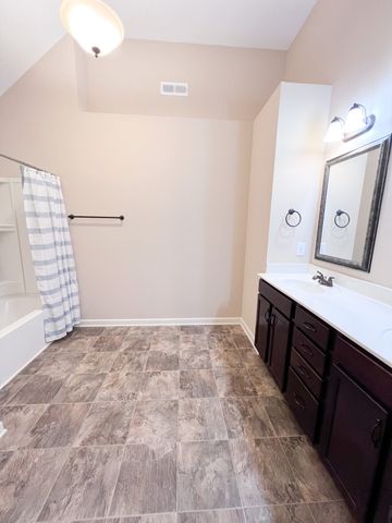 1184 Morstead Dr, Clarksville, TN 37042