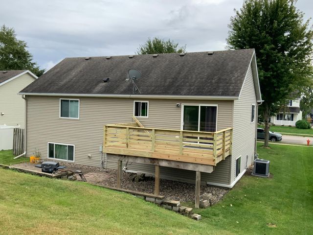 5261 51st Street NW, Rochester, MN 55901