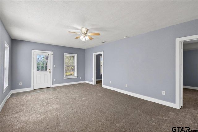 924 Head St, Palestine, TX 75801